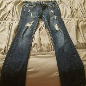 Maurices size 7/8 regular distressed pants